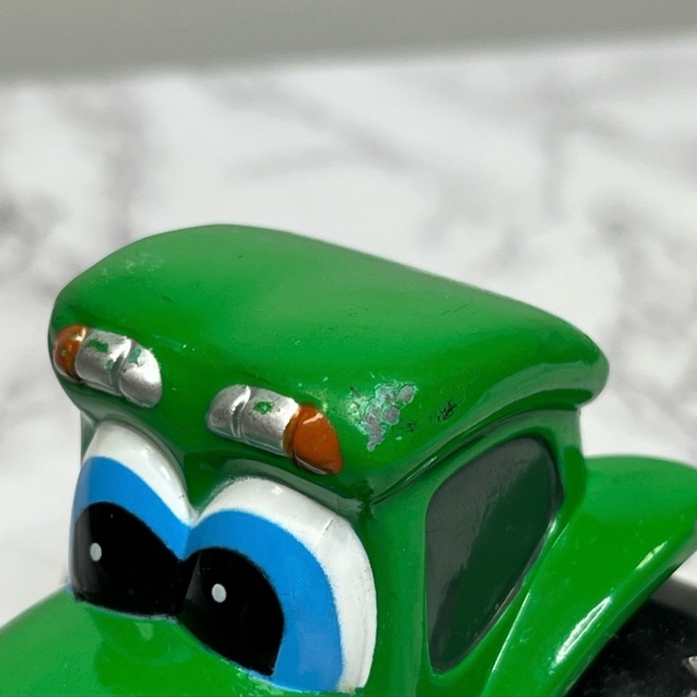 John Deere ERTL Character Tractor Toy Green Cartoon Farm Vehicle Model 2741 WY00 - Picture 6 of 8